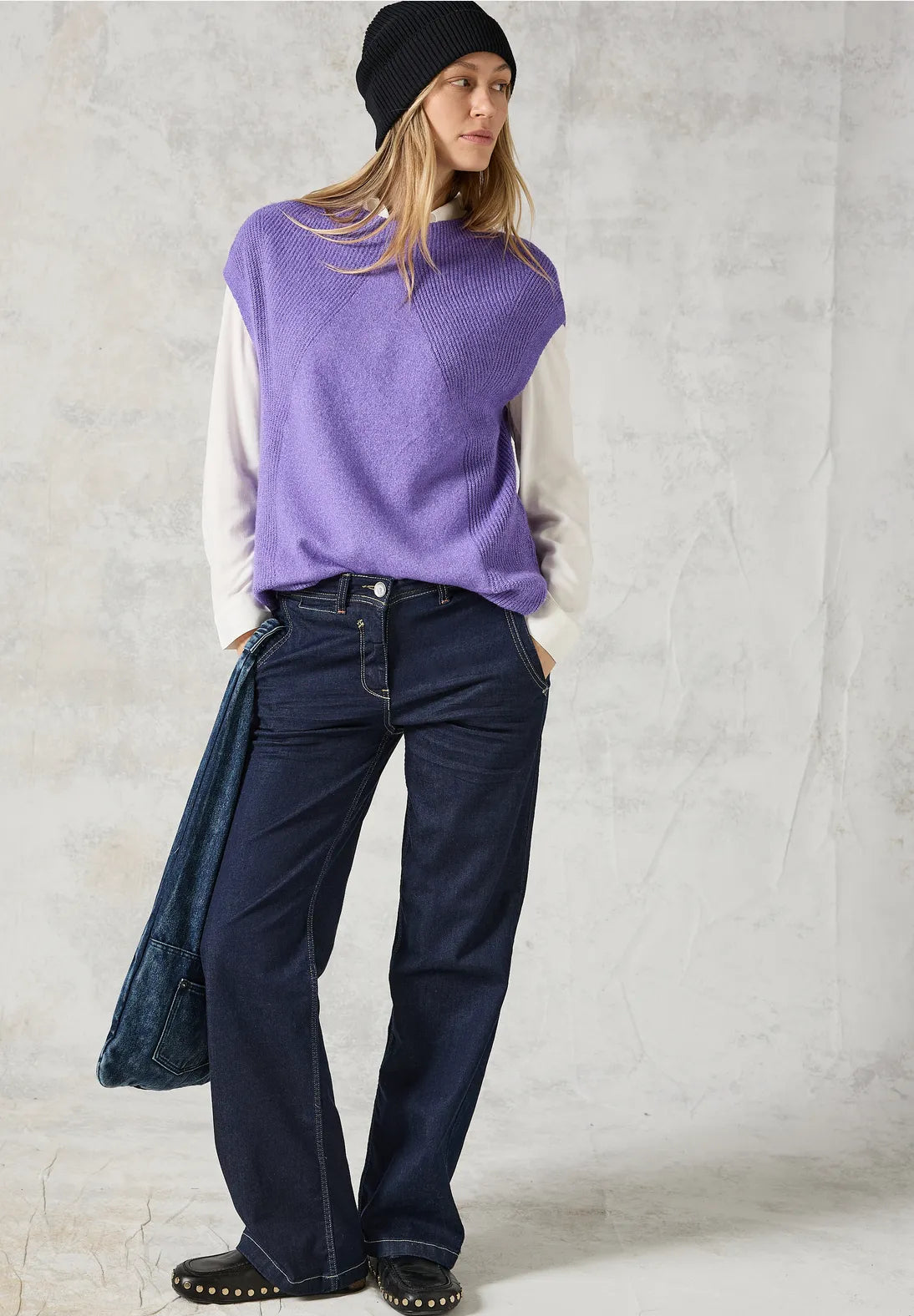 Cecil Sleeveless turtle neck knit in Lilac or Charcoal