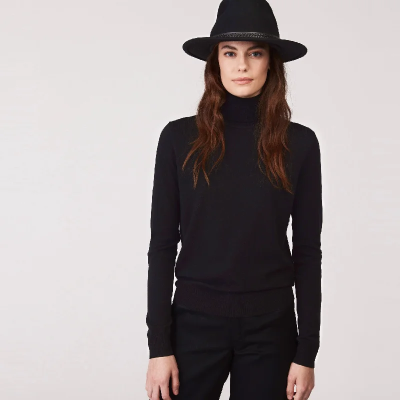 Stretch Merino Turtleneck