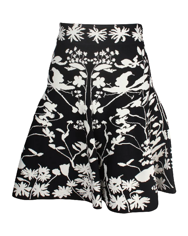 Alexander McQueen Floral Jacquard-knit Flared Knee-length Skirt in Black Viscose